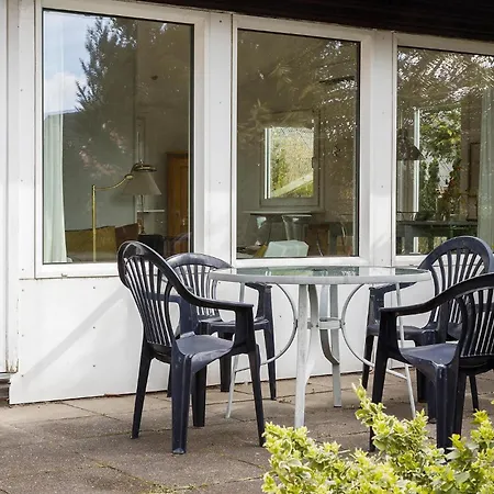 Gorgeous In With Kitchen Feriehus